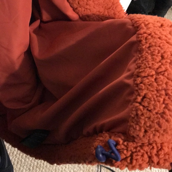 Urban Outfitters Crop Sherpa - Picture 3 of 4